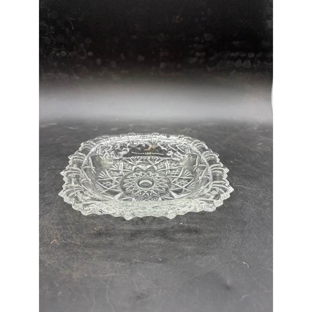 Vintage Clear Pressed Glass Starburst Scalloped Edge Trinket Dish 5.5 Inch
